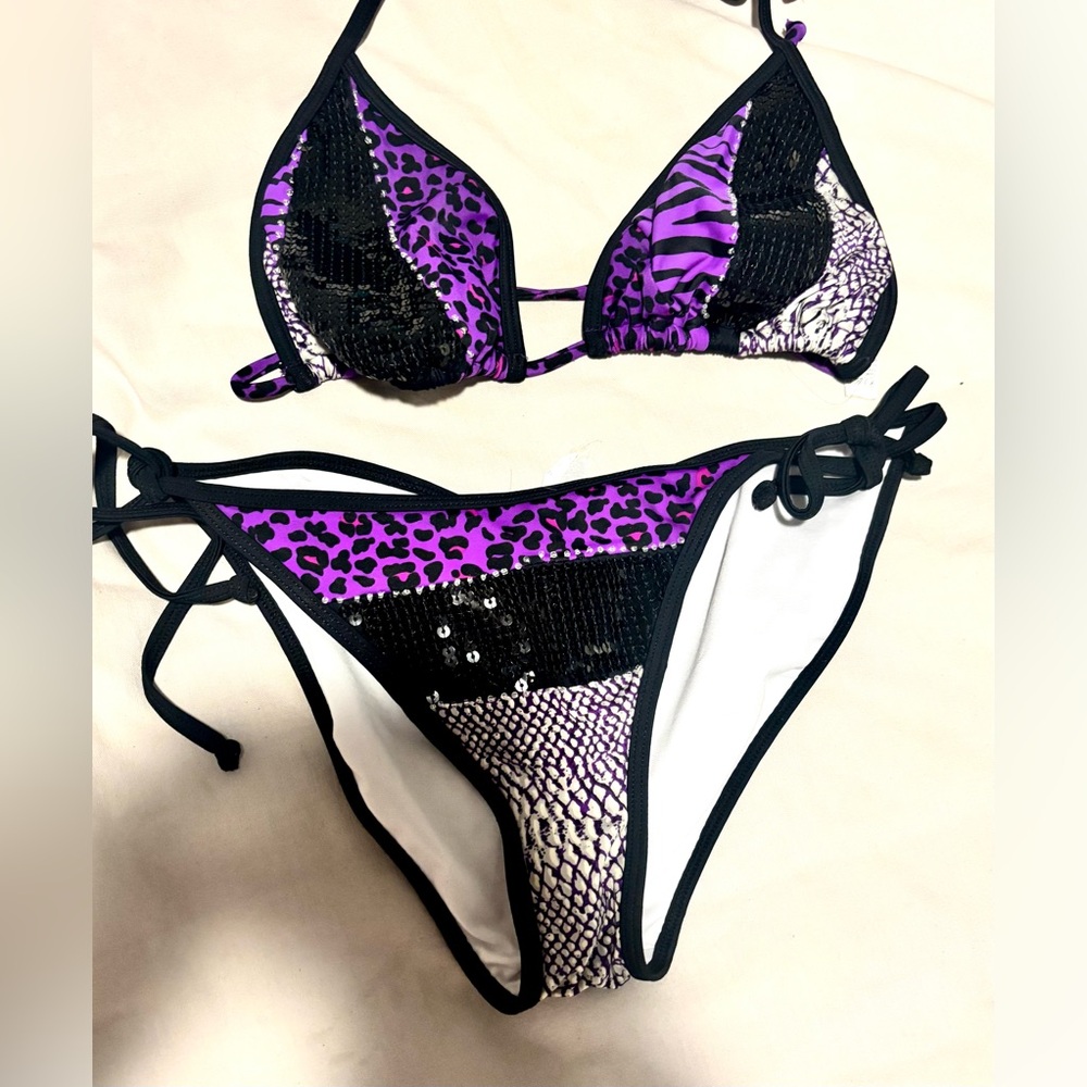 Guess Collection 2009 Vintage Purple Cheetah Print bikini